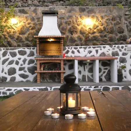 Live Icod The Furnia 2 Apartman *